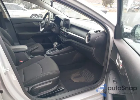 2021 Kia Forte Lxs из США, поврежденный, VIN 3KPF24AD8ME387780